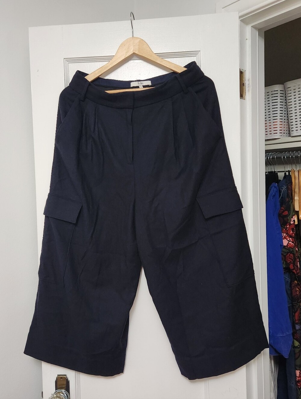 Tibi Wool Cropped Wide Leg Pant size 2 (fits like a 6) Navy